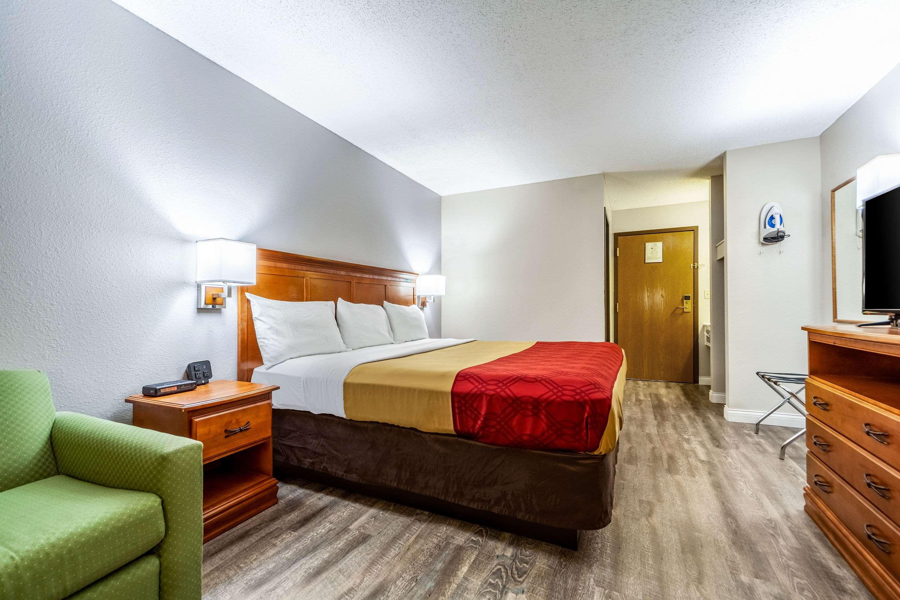 Econo Lodge Lincoln Exterior photo